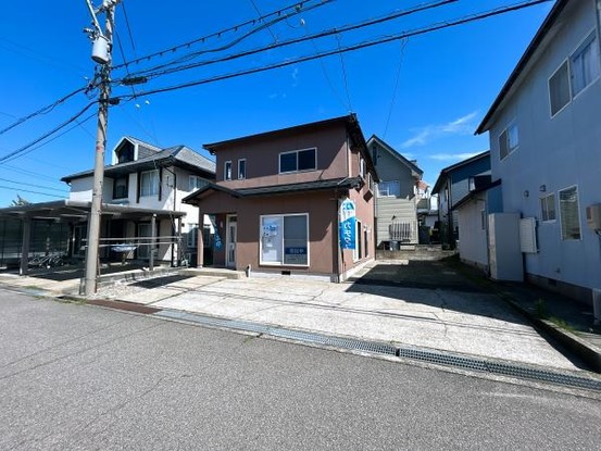 detached 石川県河北郡津幡町字能瀬
地図を見る