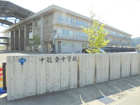 detached 石川県鹿島郡中能登町黒氏
地図を見る