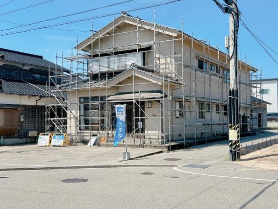 detached 石川県かほく市高松
地図を見る
