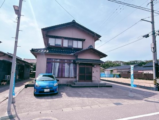 detached 石川県かほく市高松
地図を見る