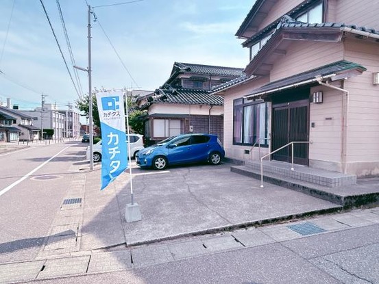 detached 石川県かほく市高松
地図を見る