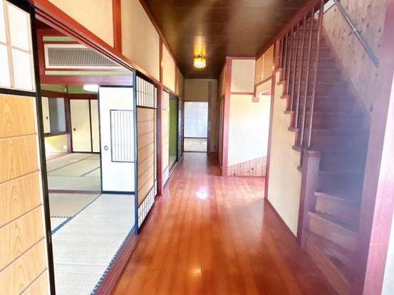detached 石川県かほく市高松
地図を見る