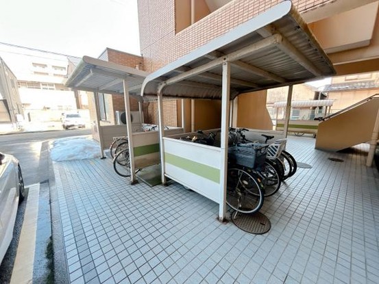 apartment 福井県福井市文京１丁目
地図を見る