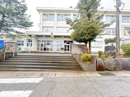 detached 福井県勝山市郡町１丁目
地図を見る