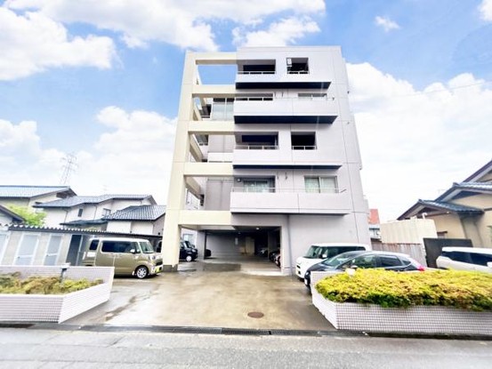 apartment 福井県福井市二の宮４丁目
地図を見る