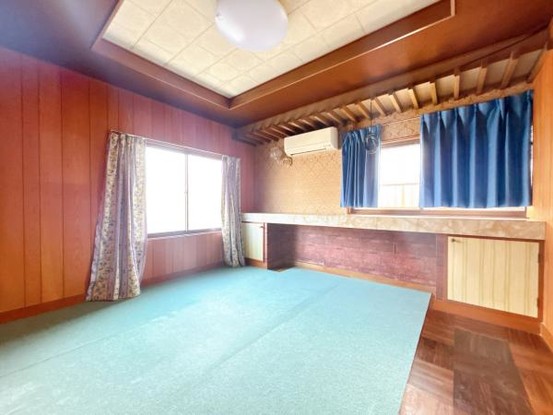 detached 福井県大野市右近次郎
地図を見る