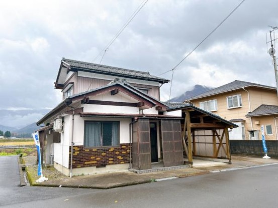 detached 福井県大野市右近次郎
地図を見る