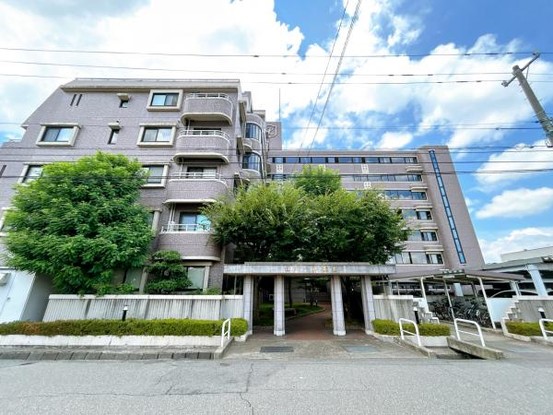 apartment 福井県福井市高木１丁目
地図を見る