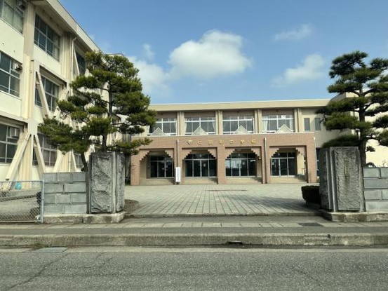 apartment 福井県福井市高木１丁目
地図を見る