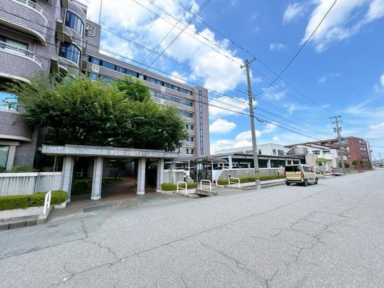 apartment 福井県福井市高木１丁目
地図を見る
