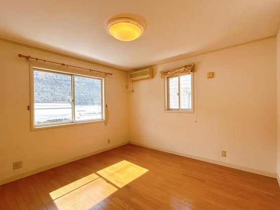 detached 兵庫県養父市八鹿町八木
地図を見る