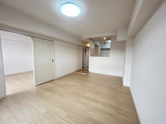apartment 滋賀県草津市野路東５丁目25-23　マリーベルハイツE棟101