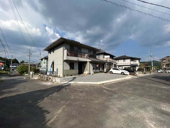 detached 三重県名張市鴻之台１番町35-1　ラフレシール101号
