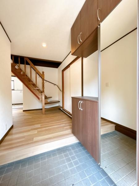 detached 三重県名張市鴻之台１番町35-1　ラフレシール101号