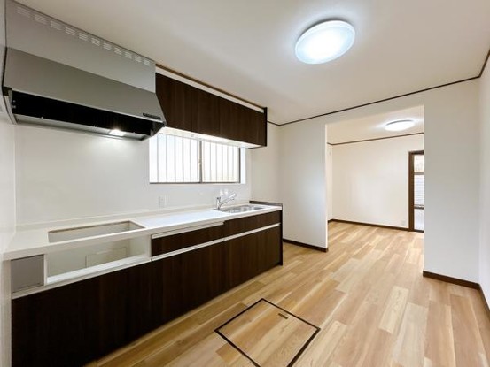 detached 三重県名張市鴻之台１番町35-1　ラフレシール101号