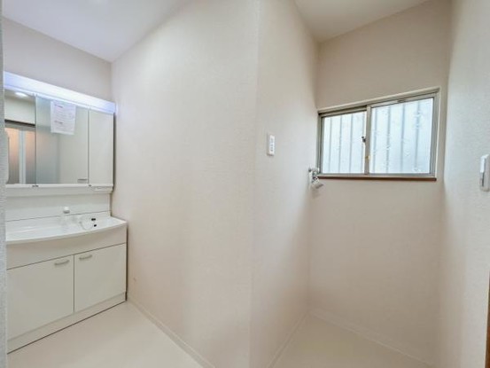 detached 三重県名張市鴻之台１番町35-1　ラフレシール101号