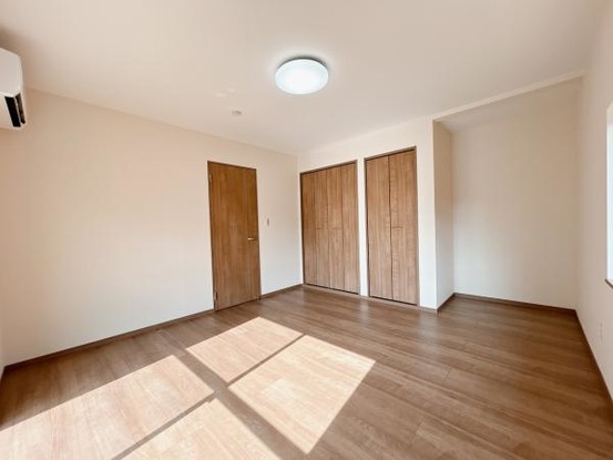 detached 三重県名張市鴻之台１番町35-1　ラフレシール101号