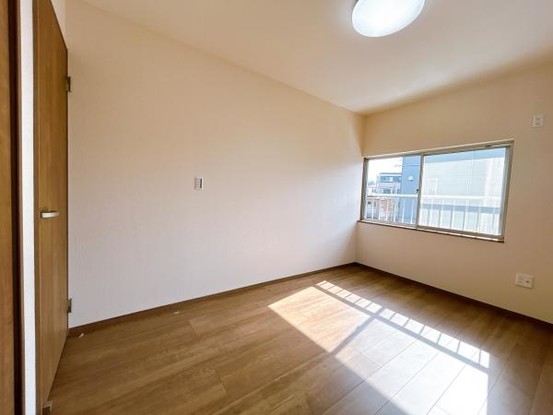 detached 三重県名張市鴻之台１番町35-1　ラフレシール101号