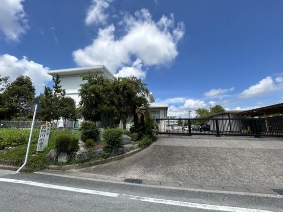 detached 三重県名張市鴻之台１番町35-1　ラフレシール101号