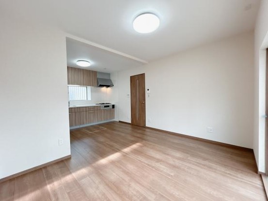 detached 三重県名張市鴻之台１番町35-1　ラフレシール101号