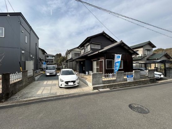 detached 三重県名張市鴻之台１番町35-1　ラフレシール101号