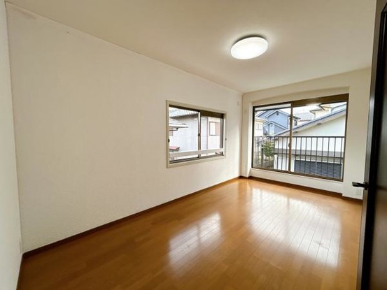 detached 三重県名張市鴻之台１番町35-1　ラフレシール101号