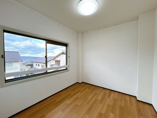 detached 三重県名張市鴻之台１番町35-1　ラフレシール101号