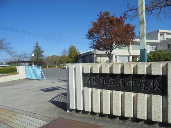 detached 三重県名張市鴻之台１番町35-1　ラフレシール101号