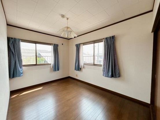 detached 三重県名張市鴻之台１番町35-1　ラフレシール101号
