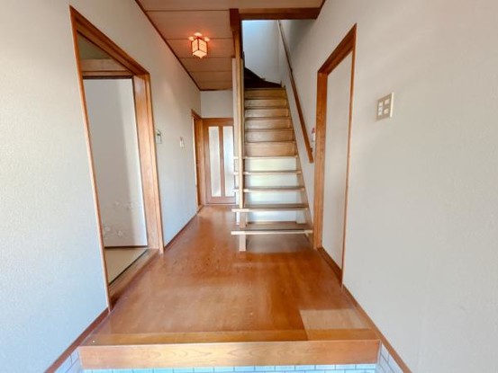 detached 三重県名張市鴻之台１番町35-1　ラフレシール101号