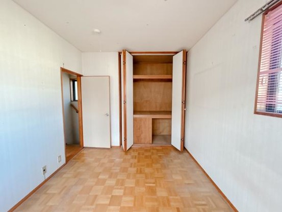 detached 三重県名張市鴻之台１番町35-1　ラフレシール101号