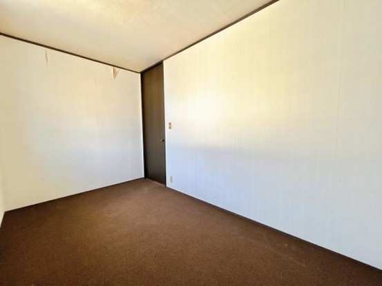 detached 三重県名張市鴻之台１番町35-1　ラフレシール101号