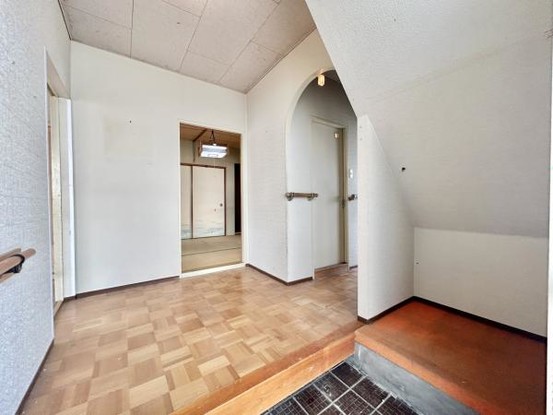 detached 三重県名張市鴻之台１番町35-1　ラフレシール101号