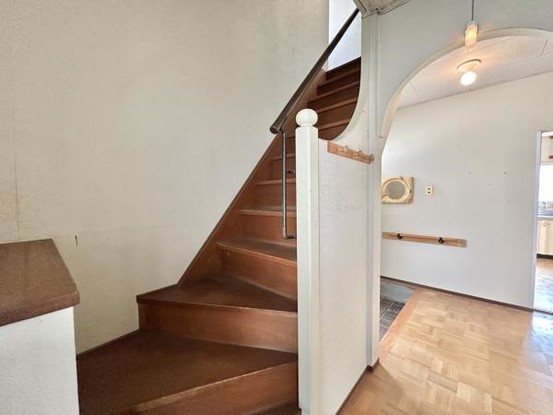 detached 三重県名張市鴻之台１番町35-1　ラフレシール101号