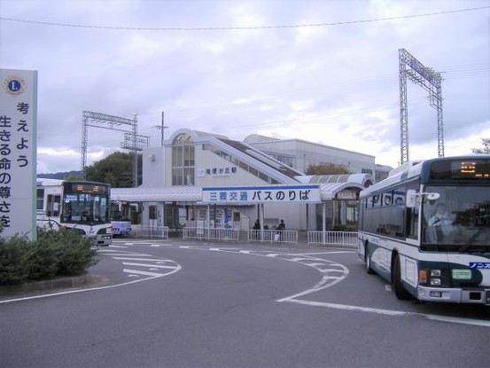 detached 三重県名張市鴻之台１番町35-1　ラフレシール101号