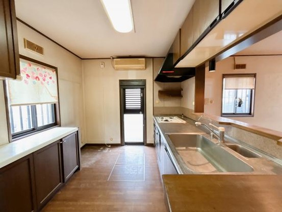 detached 三重県名張市鴻之台１番町35-1　ラフレシール101号