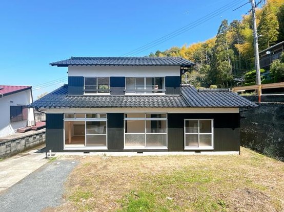 detached 山口県下松市藤光町２丁目
地図を見る