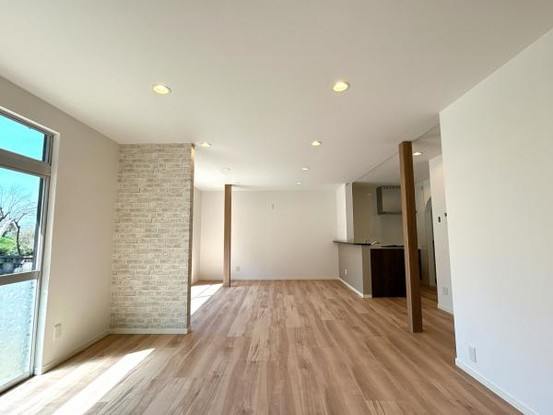 detached 山口県下松市藤光町２丁目
地図を見る