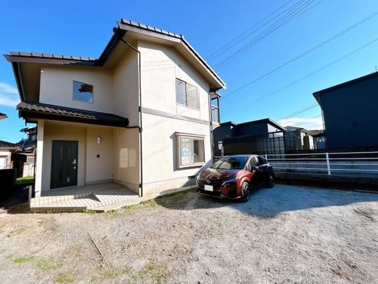 detached 山口県長門市仙崎新開町
地図を見る