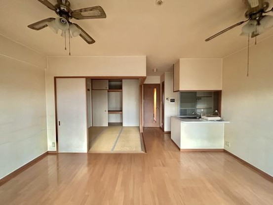 apartment 山口県下関市東大和町１丁目
地図を見る