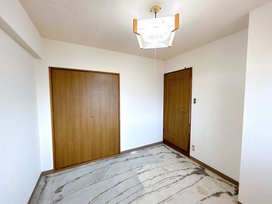 apartment 山口県下関市上新地町５丁目
地図を見る