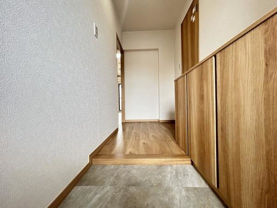 apartment 広島県広島市安佐南区東野１丁目18-21　アクレイム東野101