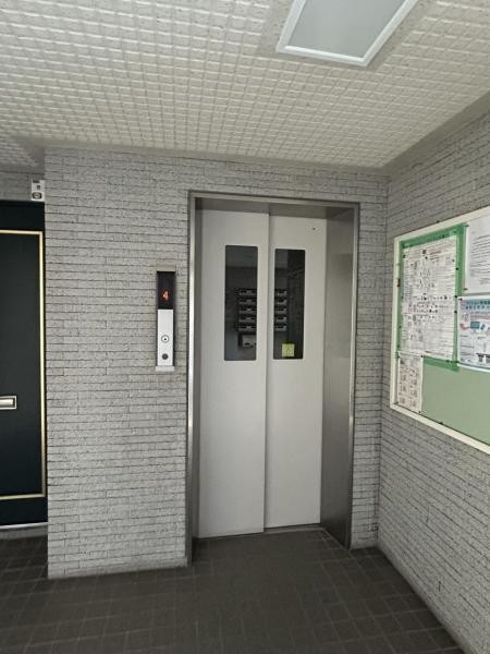 apartment 広島県広島市安佐南区東野１丁目18-21　アクレイム東野101
