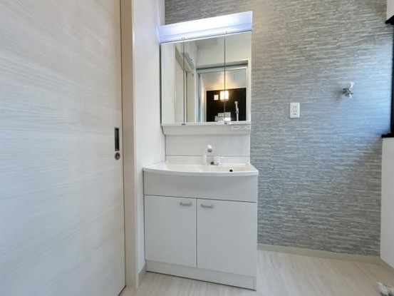 detached 広島県広島市安佐南区東野１丁目18-21　アクレイム東野101