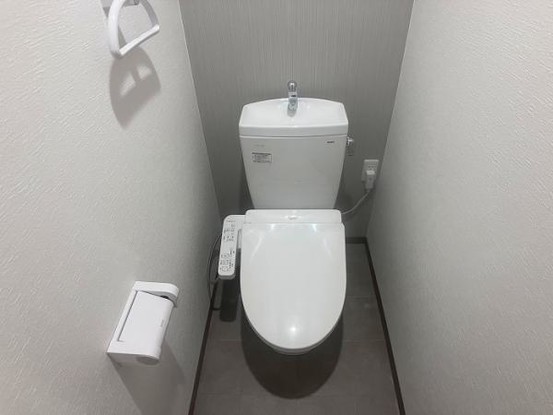apartment 広島県広島市安佐南区東野１丁目18-21　アクレイム東野101