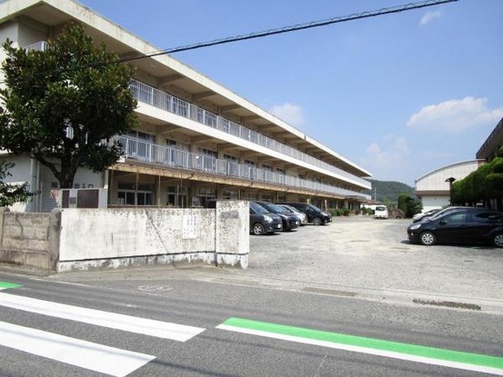 detached 広島県福山市東深津町１丁目23-33