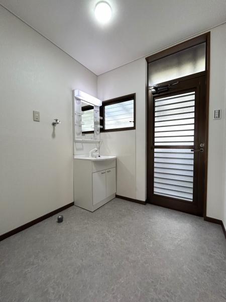 detached 岡山県津山市院庄1012-2　福田ビル貸事務所101号