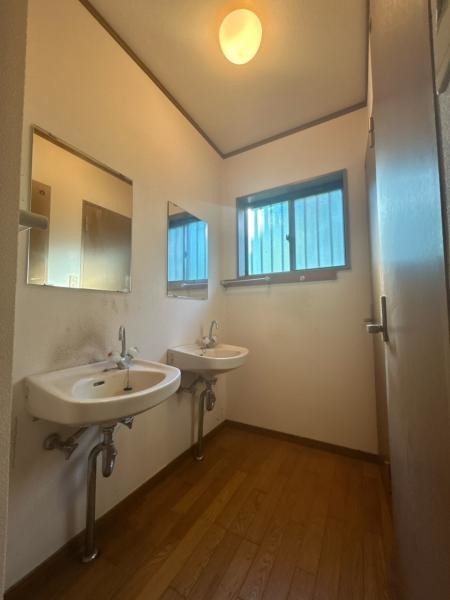 detached 岡山県津山市院庄1012-2　福田ビル貸事務所101号