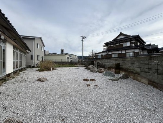detached 鳥取県鳥取市鹿野町今市
地図を見る