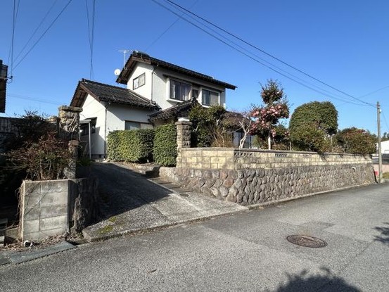 detached 鳥取県西伯郡伯耆町大殿
地図を見る